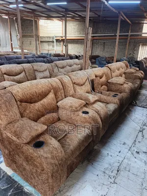 Semi Recliner