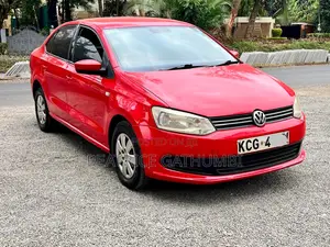Volkswagen Polo 2014 Red