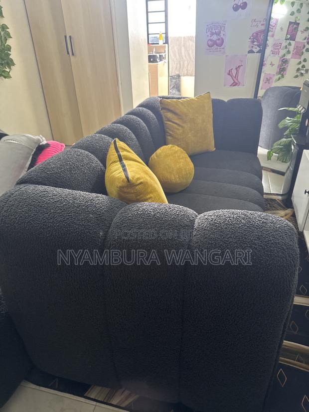 Selling a Sofa Seat - thumbnail 2