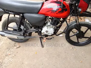Bajaj Boxer 125 2026 Red