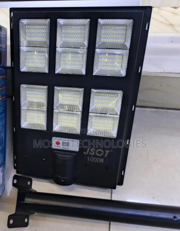 RL 1000W Solar Security Street Light - thumbnail 2