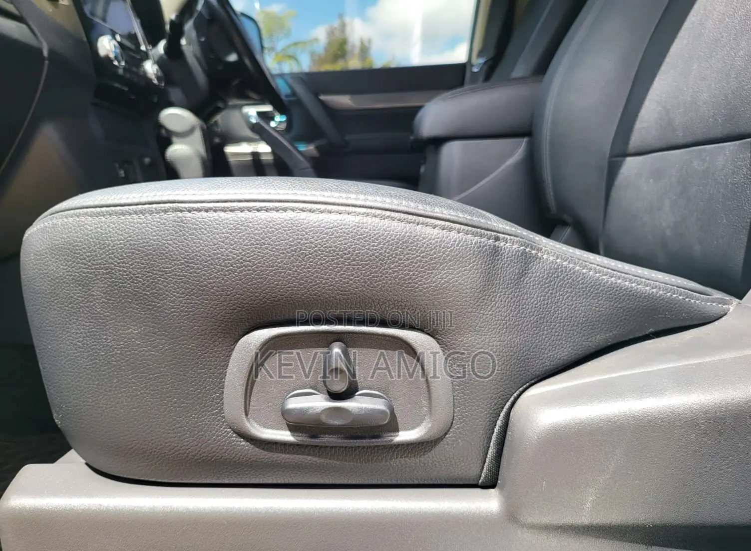 Mitsubishi Pajero 2020 White