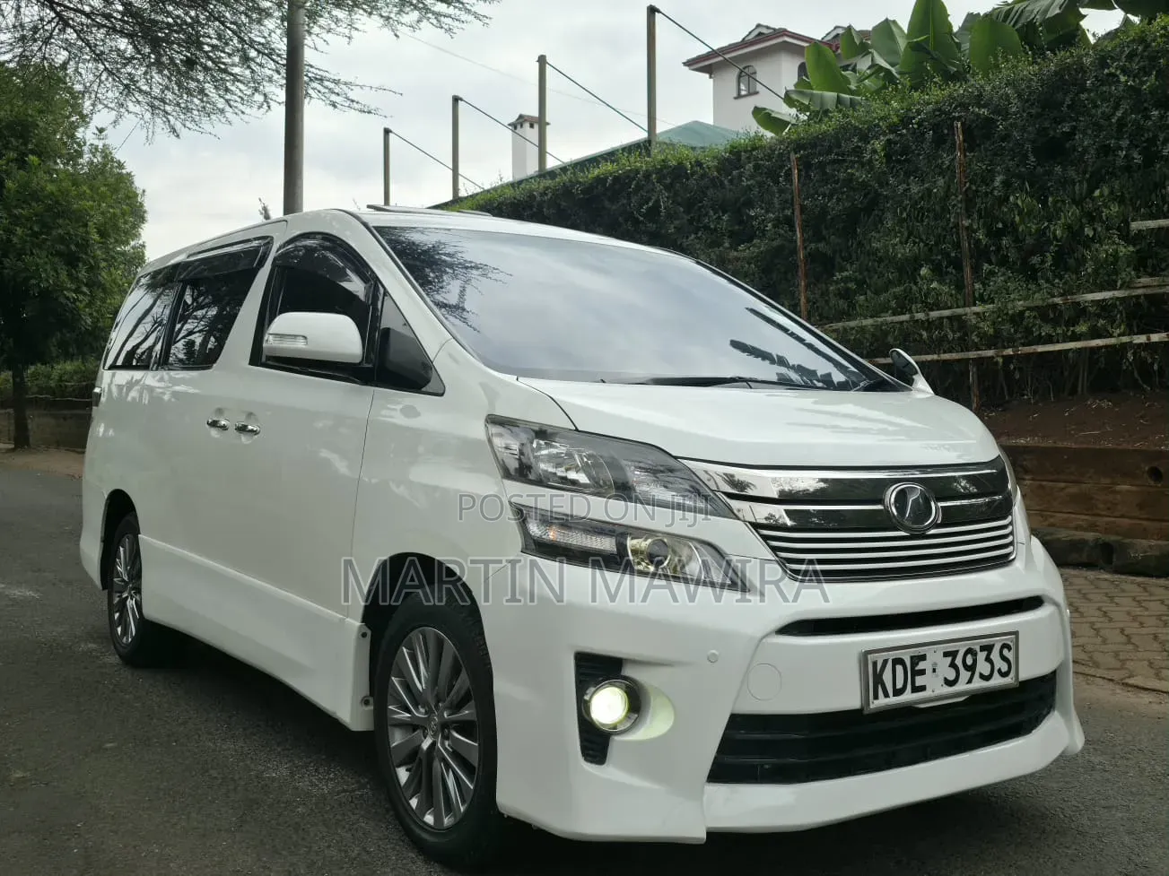 Toyota Vellfire 2014 White