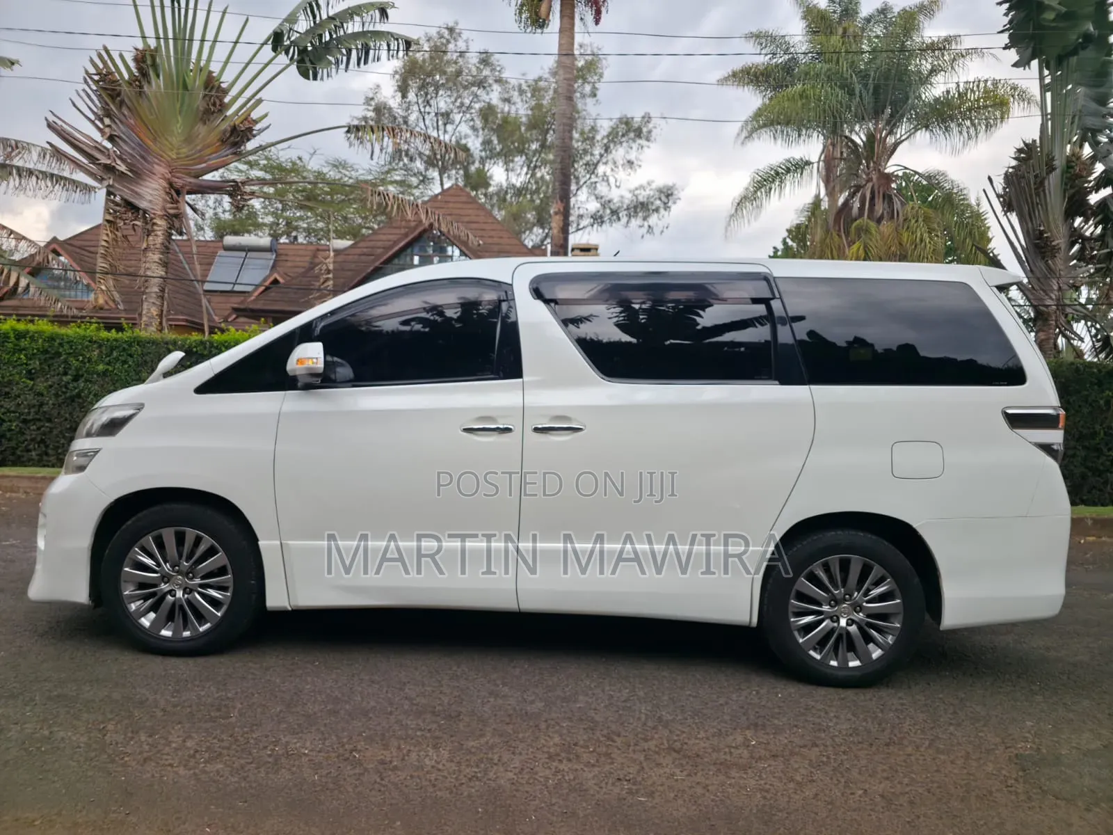 Toyota Vellfire 2014 White