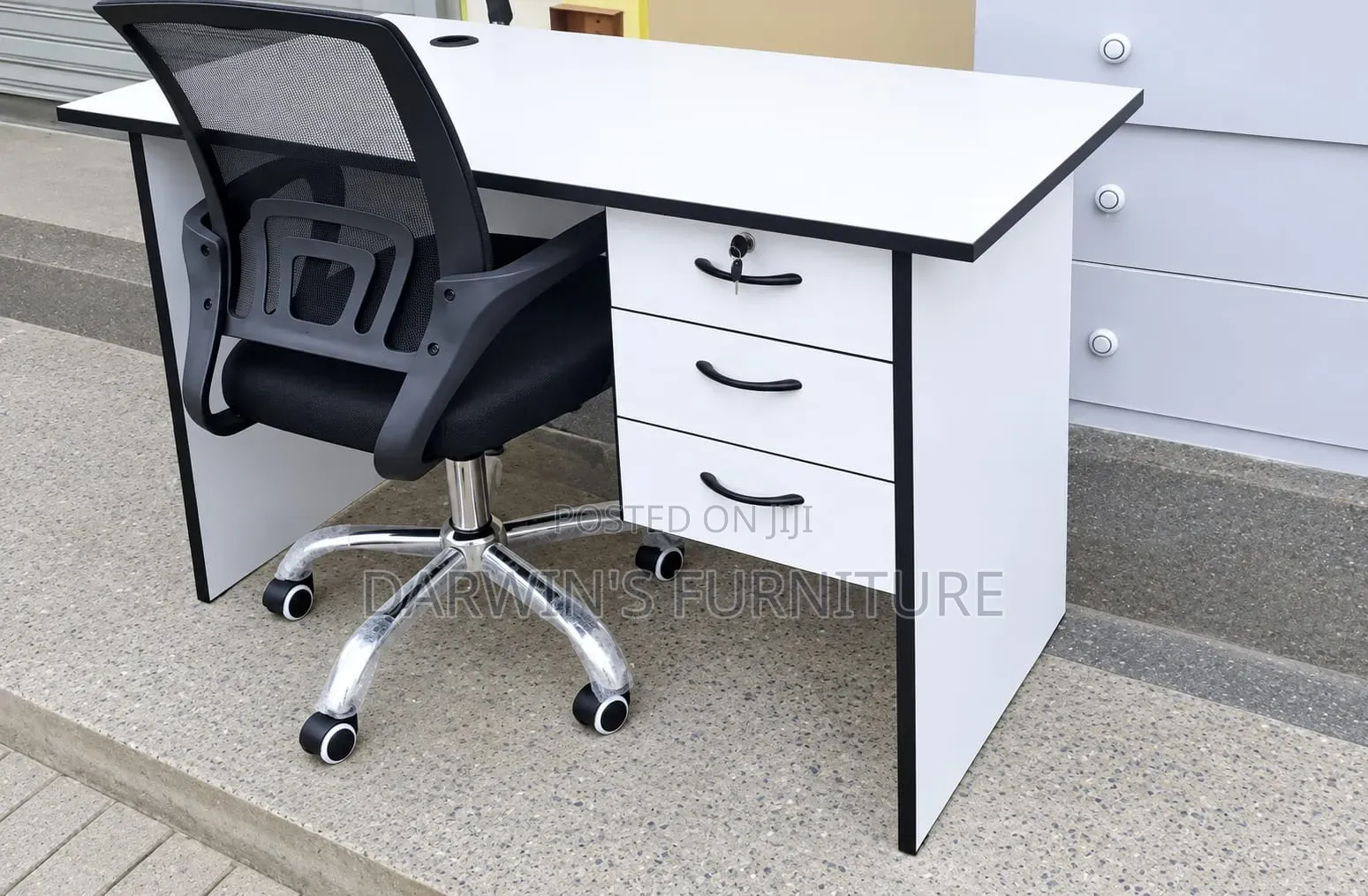 Mesh Chair and Office Desk