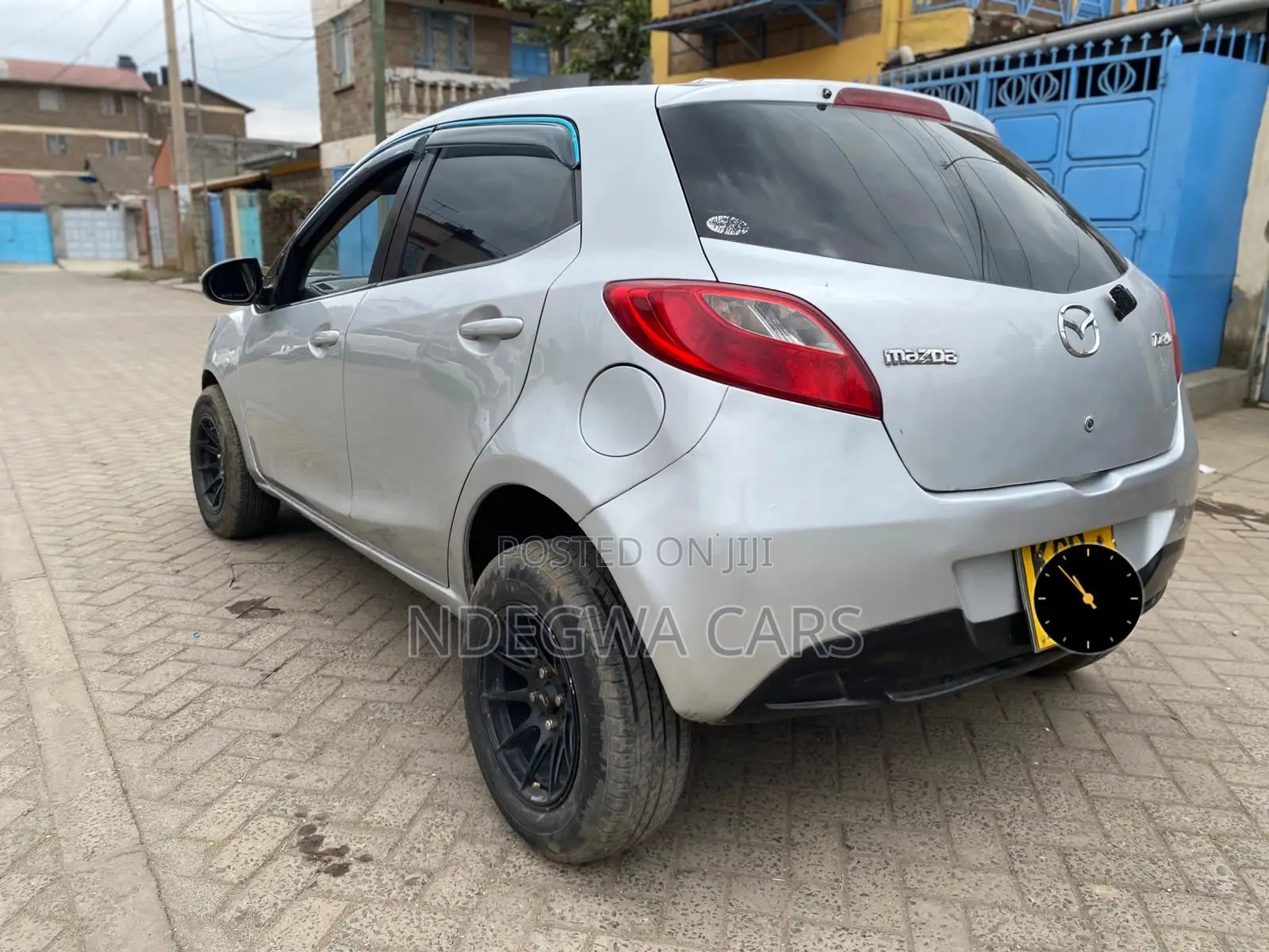 Mazda Demio 2011 Silver