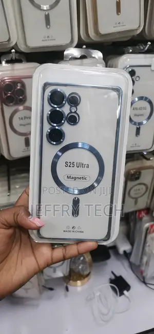 Magnetic Clear Phone Case Designed for the Samsung Galaxy S25 Ultra,