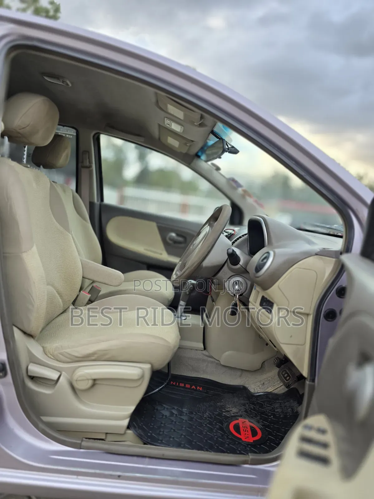 Nissan Note 1.4 2010 Silver