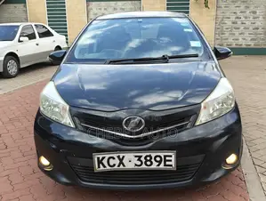 Toyota Vitz 2012 Black