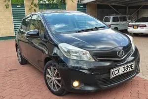 Toyota Vitz 2012 Black