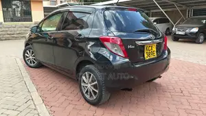 Toyota Vitz 2012 Black