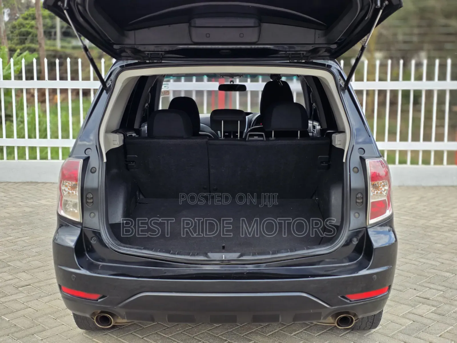Subaru Forester 2011 Black