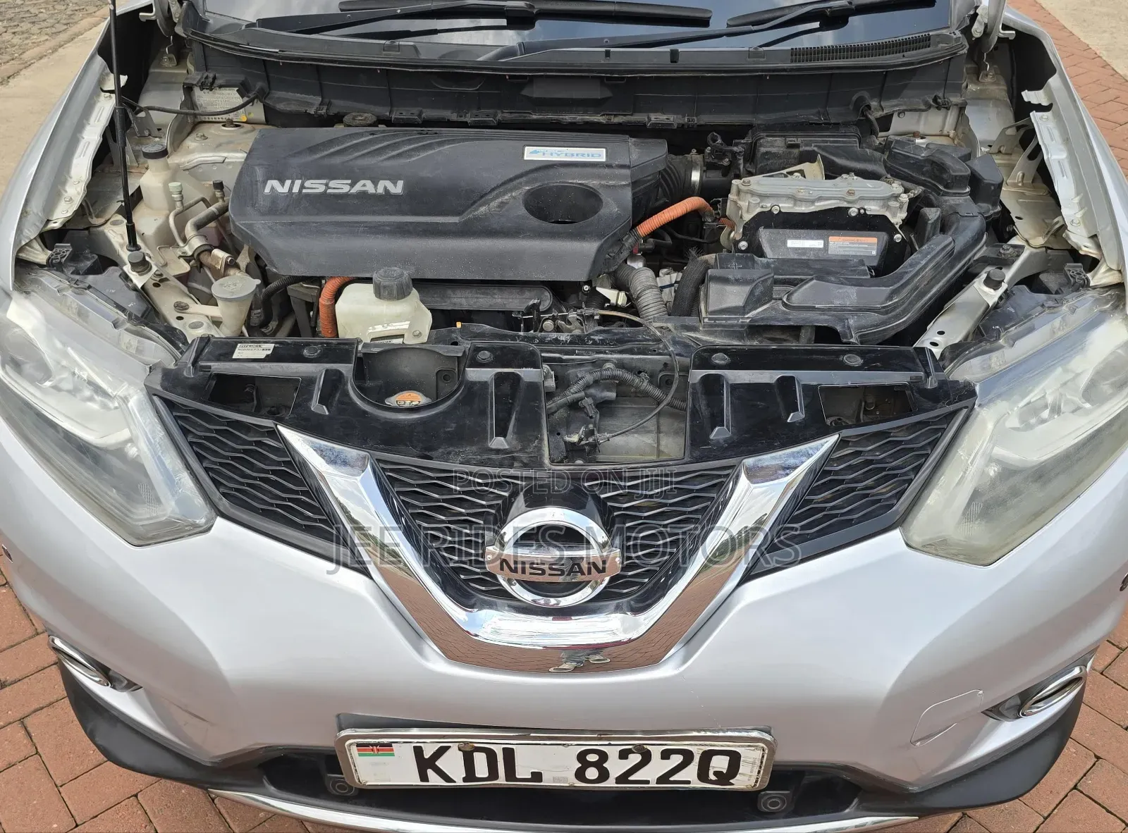 Nissan X-Trail 2016 Silver