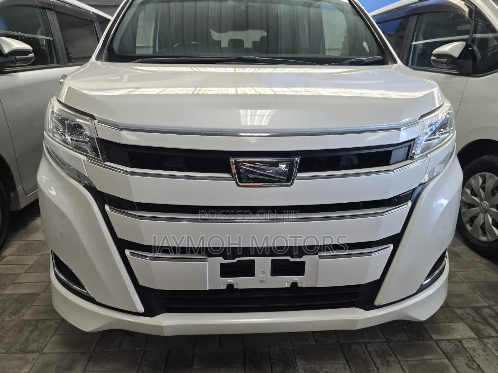 Toyota Noah 2019 White