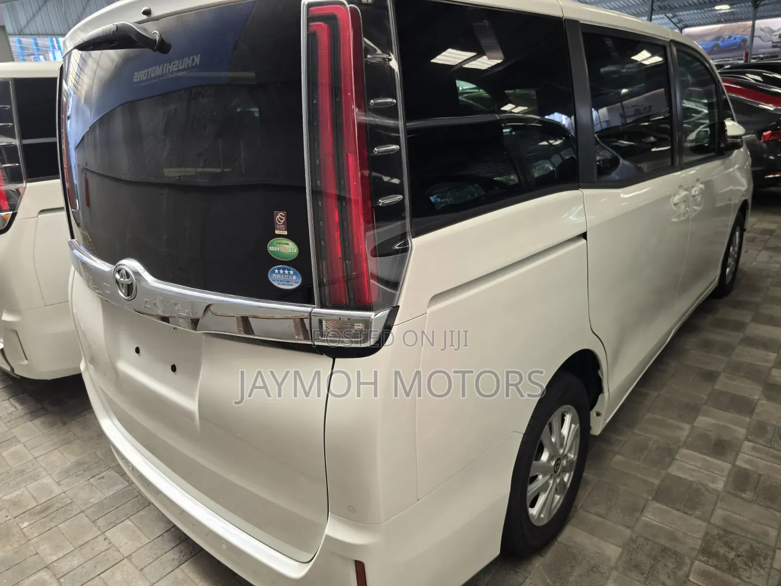 Toyota Noah 2019 White