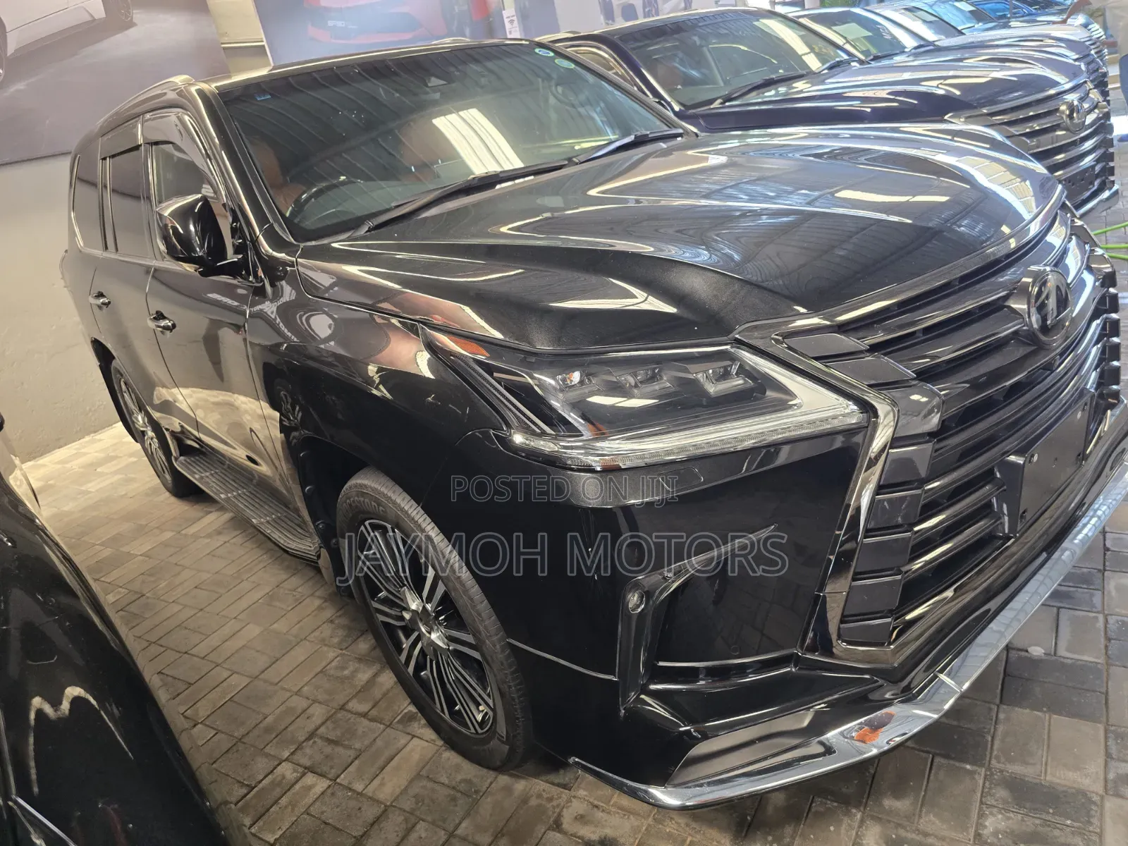 Lexus LX 2020