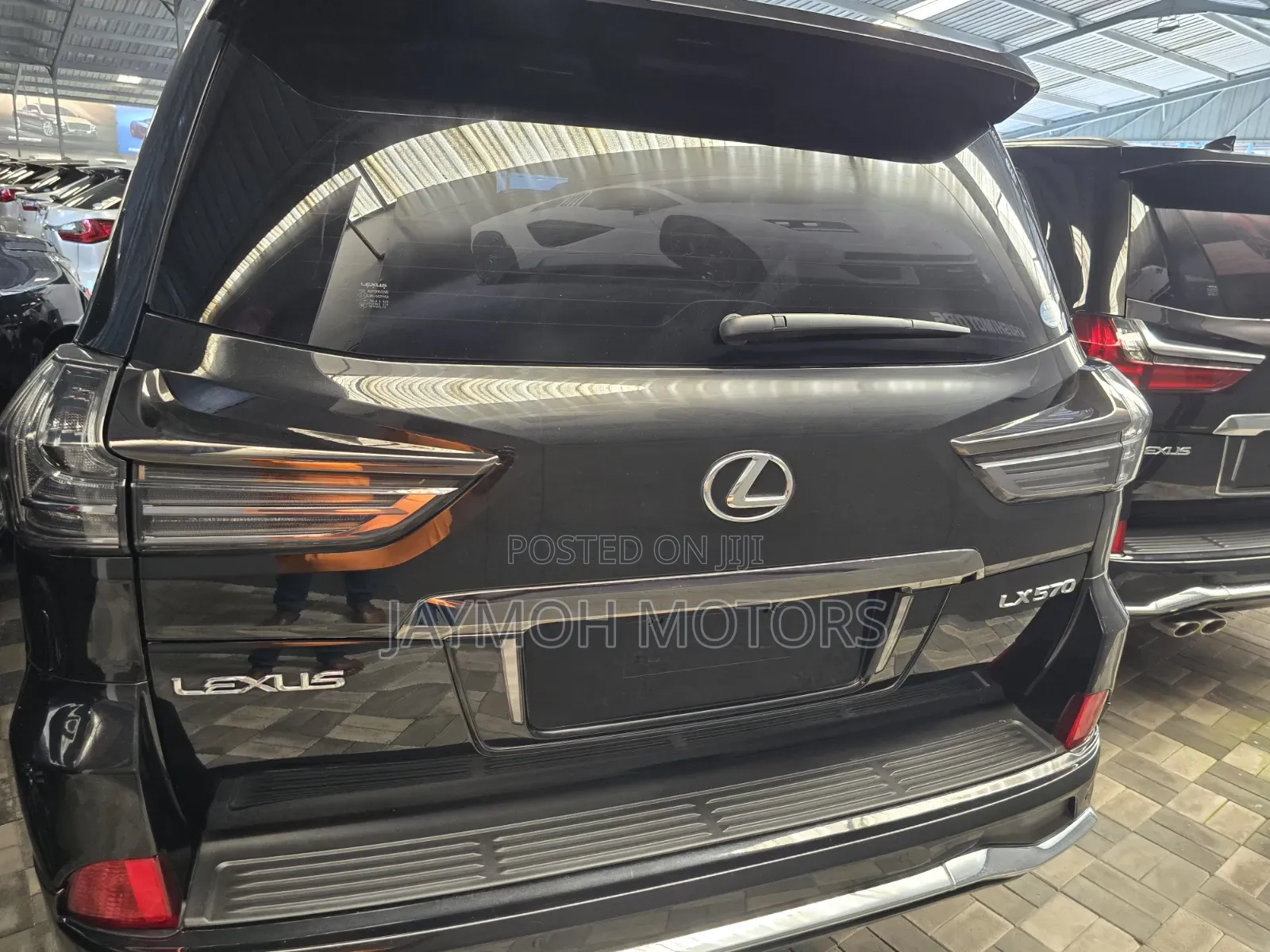 Lexus LX 2020