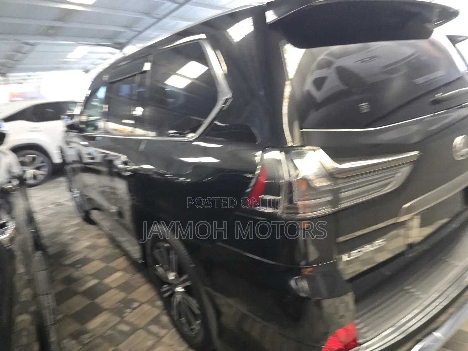 Lexus LX 2020