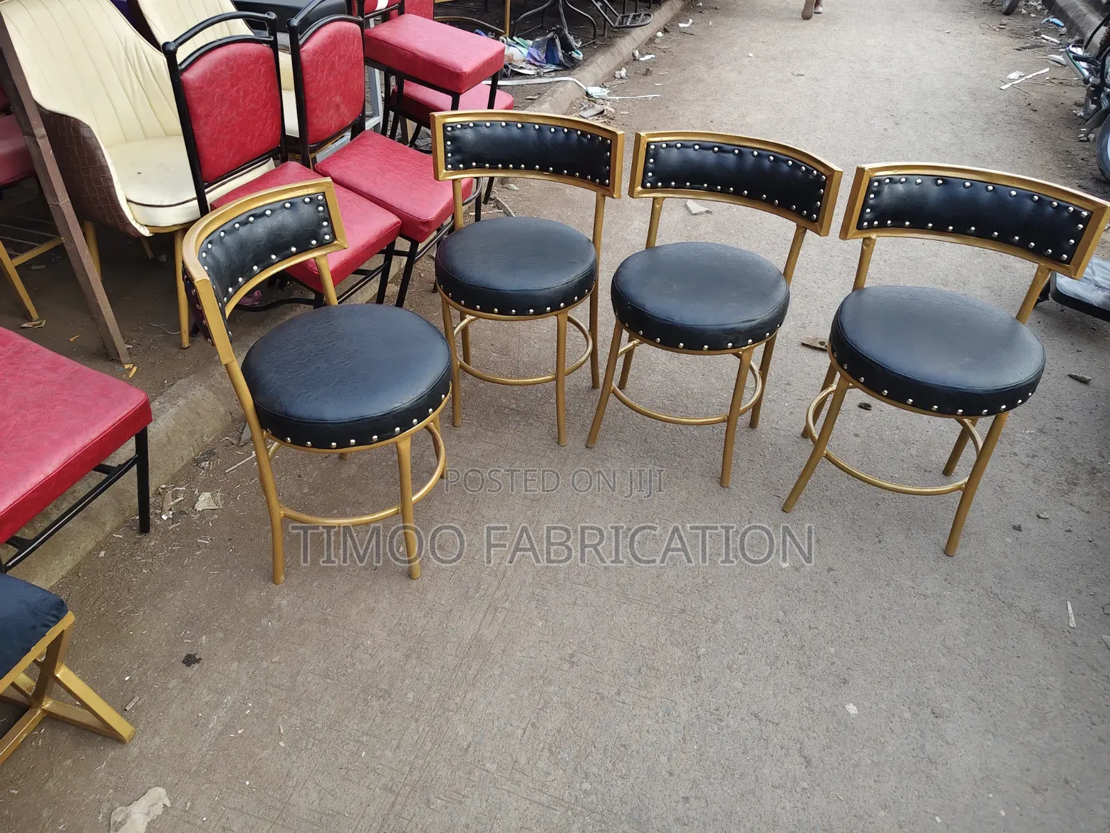 Restaurant Cockers Low Seats