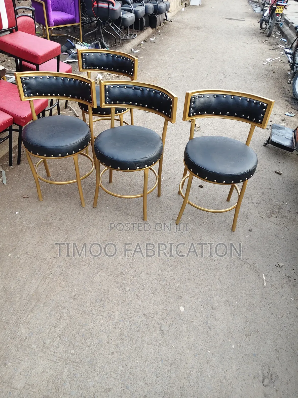 Restaurant Cockers Low Seats