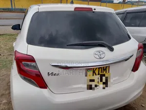 Toyota Vitz 2015 White