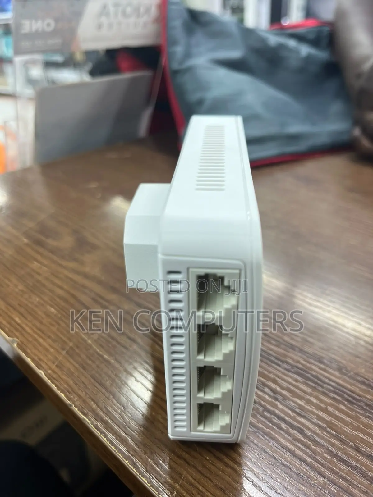 AC1300 Dual-Band Gigabit Multi-Task Wall-Plate Access Point