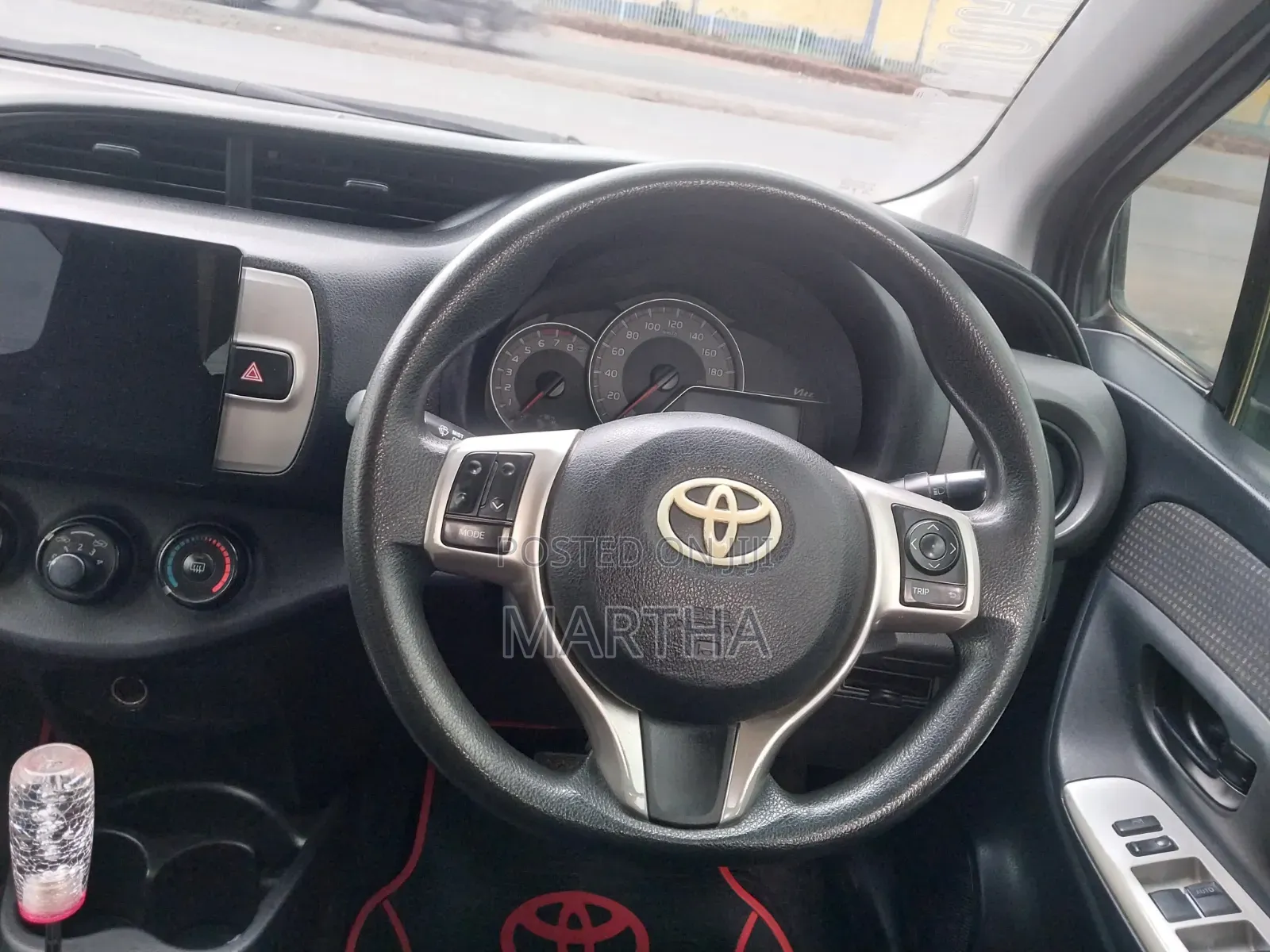 Toyota Vitz 2015 White