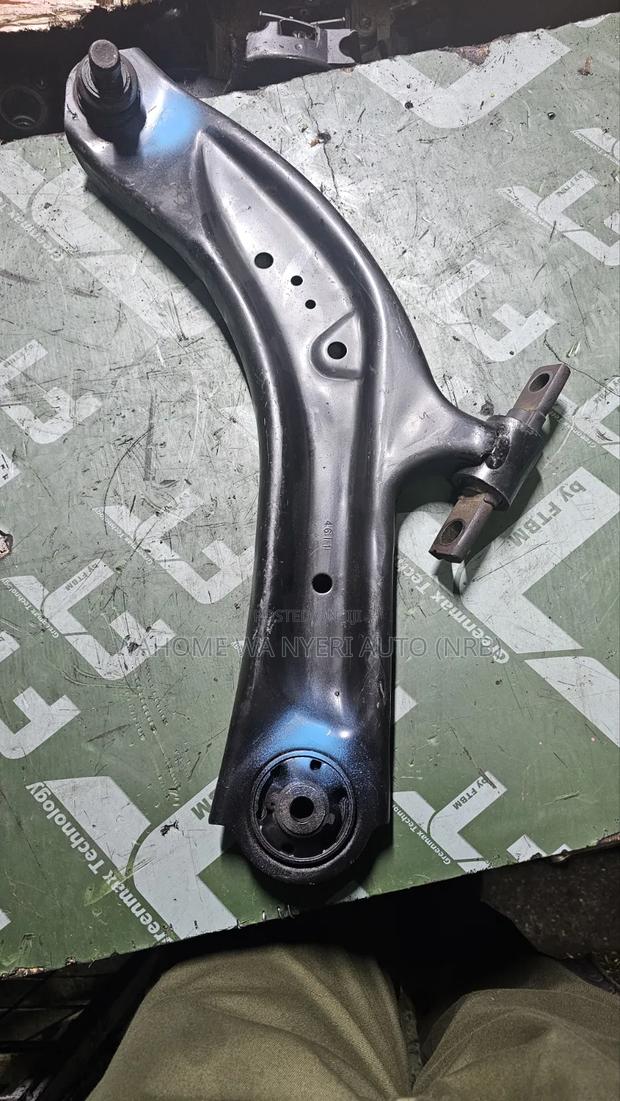 Front Control Arm Xtrail Nt32 Left Side New Model