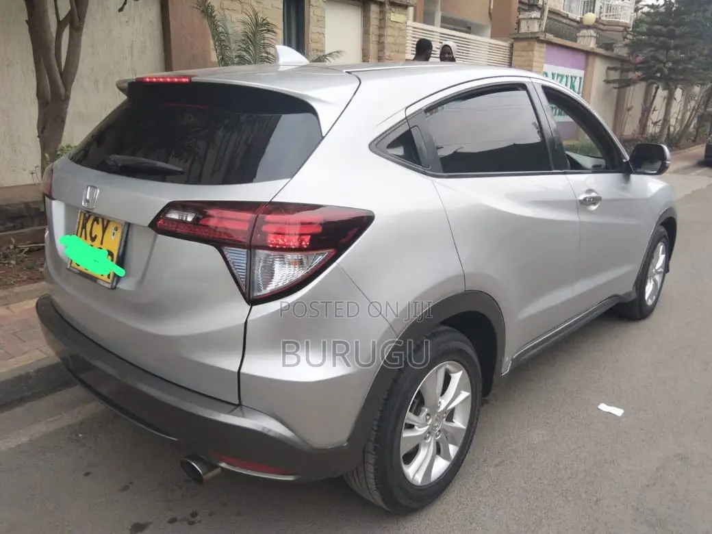 Honda Vezel 2014 Silver