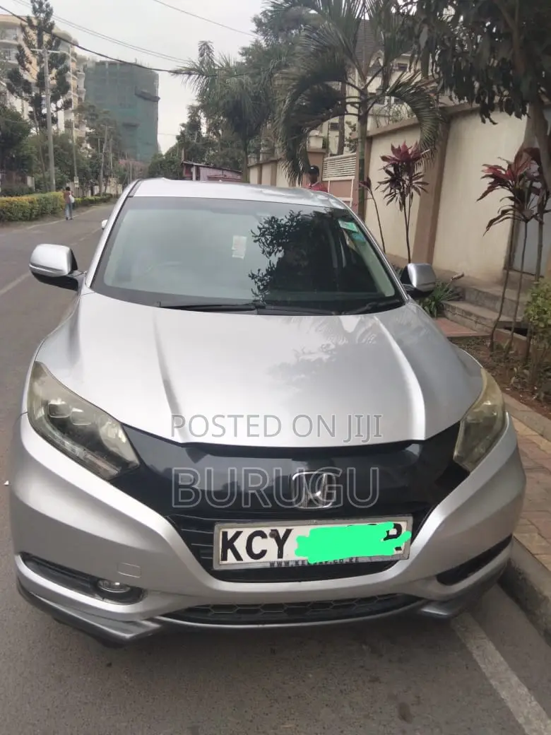 Honda Vezel 2014 Silver