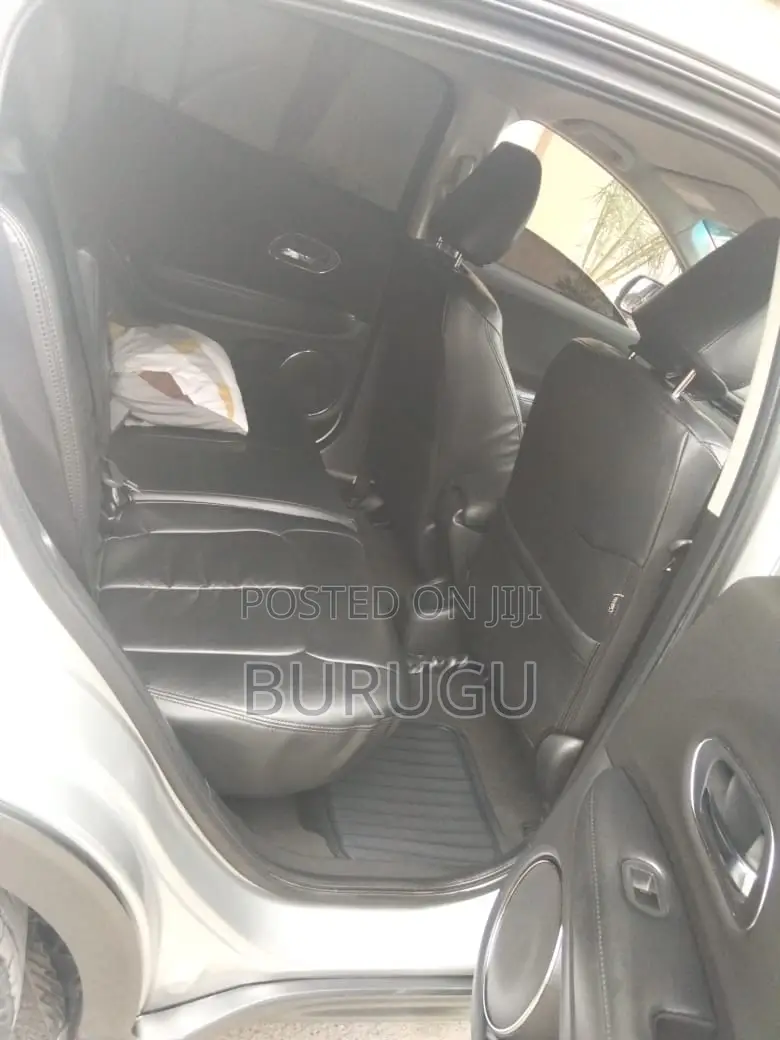 Honda Vezel 2014 Silver