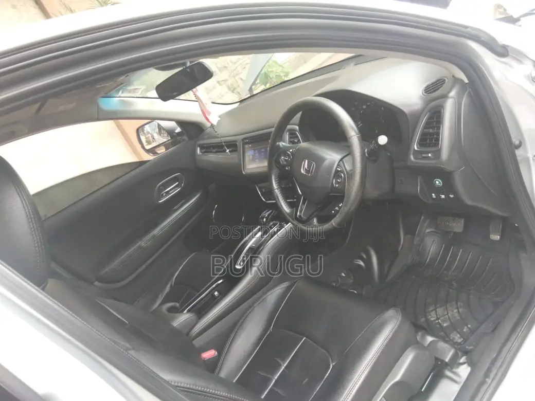 Honda Vezel 2014 Silver