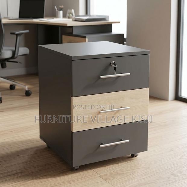 Customised 1.6 Executive Desk With Side Extension - thumbnail 12