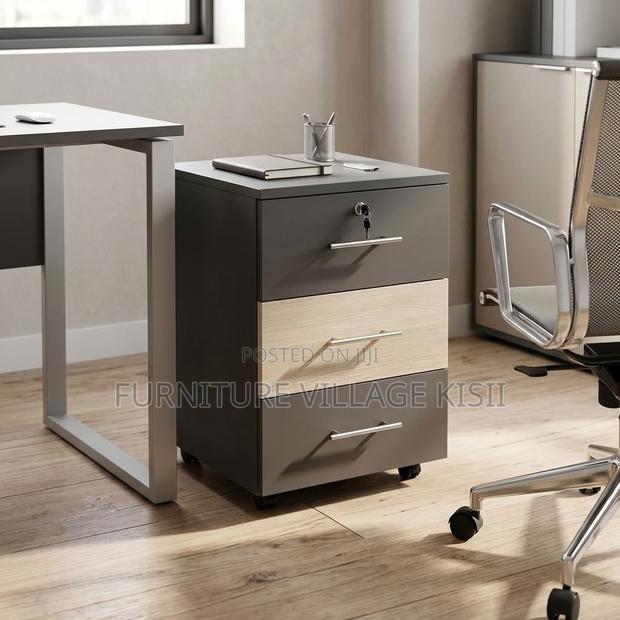 Customised 1.6 Executive Desk With Side Extension - thumbnail 5