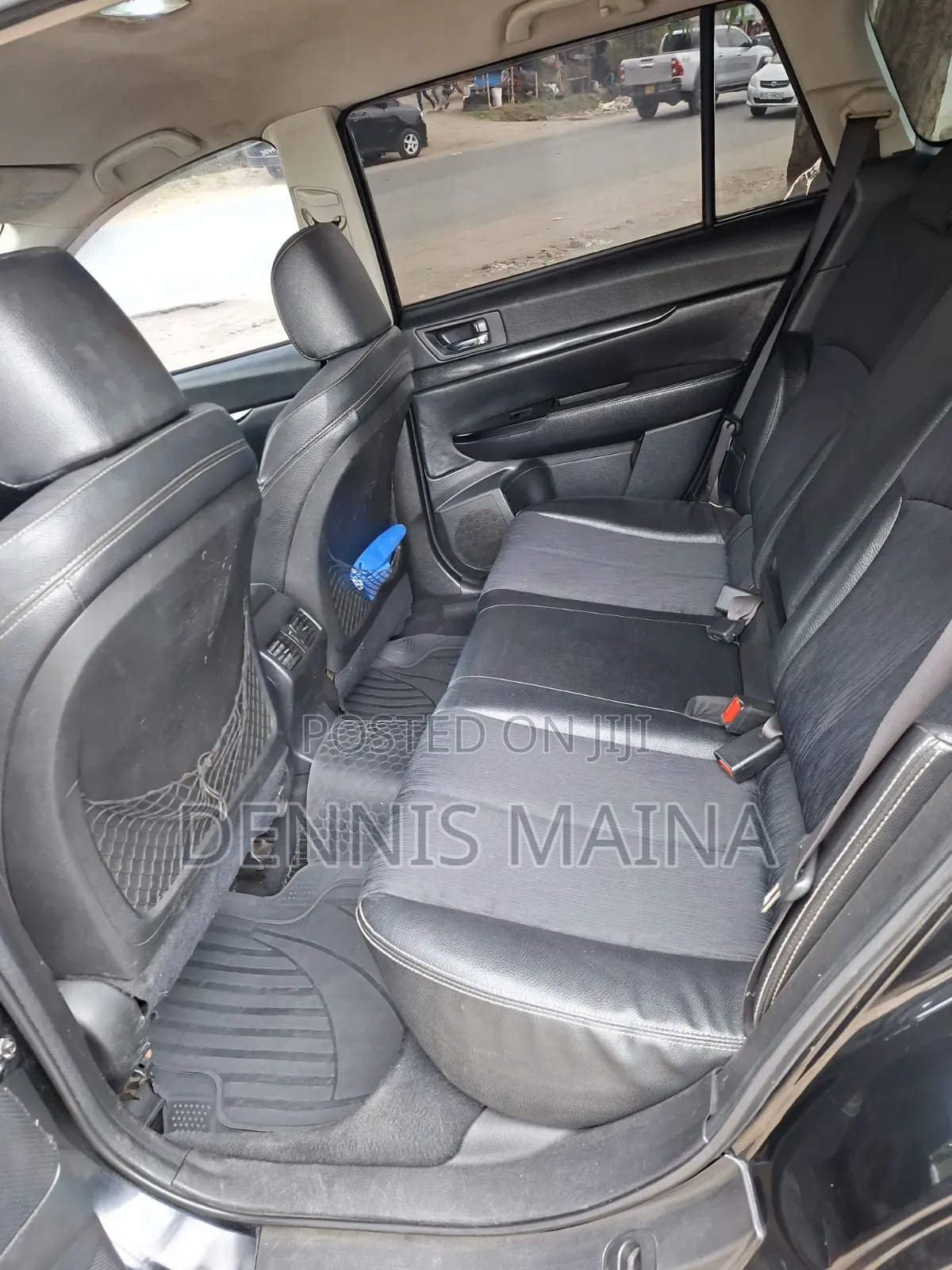Subaru Outback 2.5i Premium 2012 Black