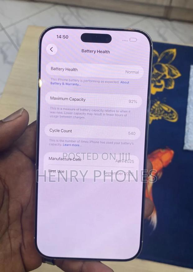 Apple iPhone 16 Pro Max 256 GB White - thumbnail 3