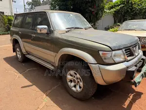 Nissan Patrol GR Wagon 1998 Green
