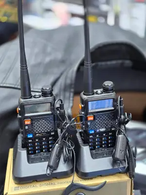 Baofeng UV-5R VHF UHF Rechargeable Walkie Talkie