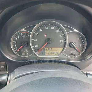Toyota Ractis 1.5 FWD 2011 Silver