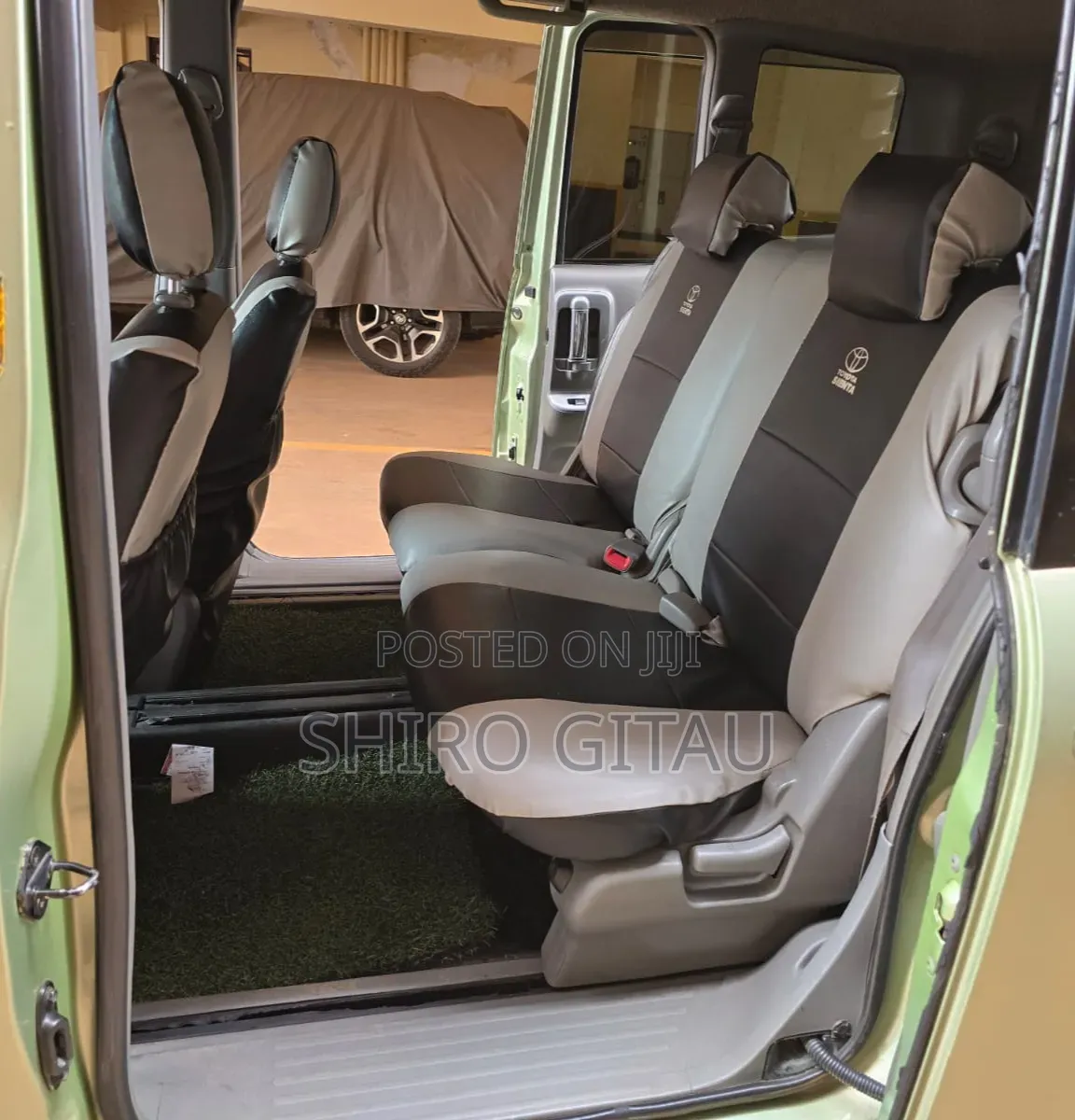 Toyota Sienta 2009 Green