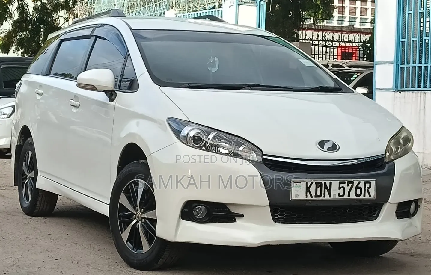 Toyota Wish 2016 White
