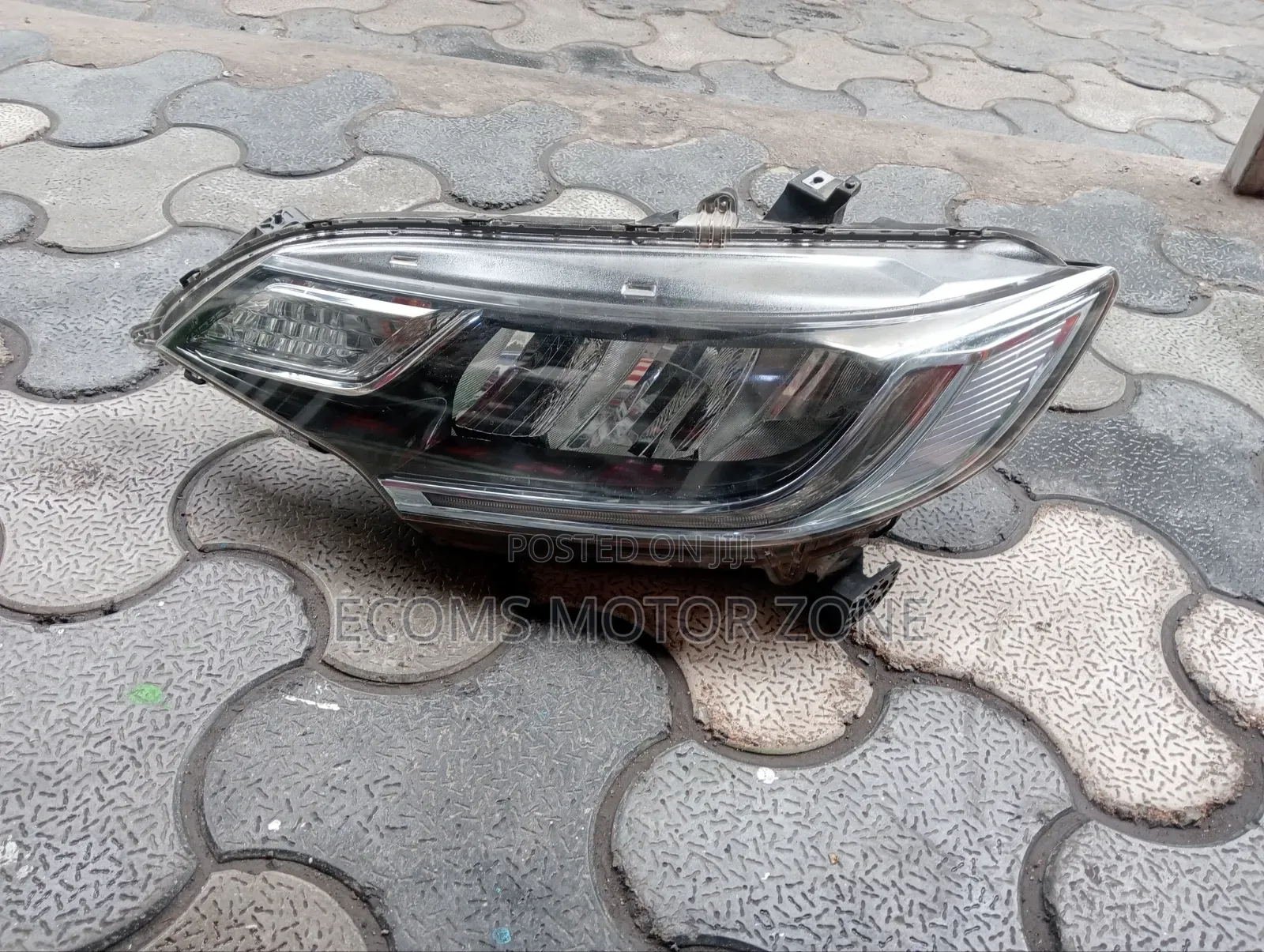 Honda Fit 2018 Headlight