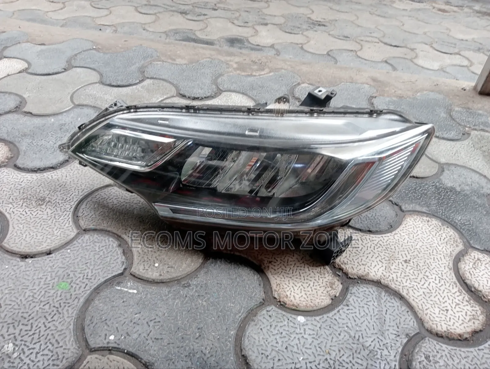 Honda Fit 2018 Headlight