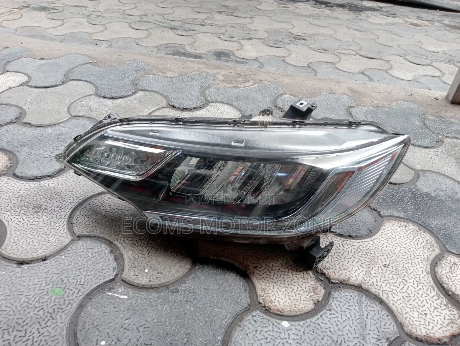 Honda Fit 2018 Headlight