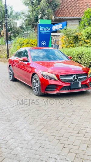 Mercedes-Benz C200 2020 Red