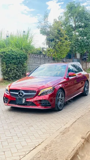 Mercedes-Benz C200 2020 Red
