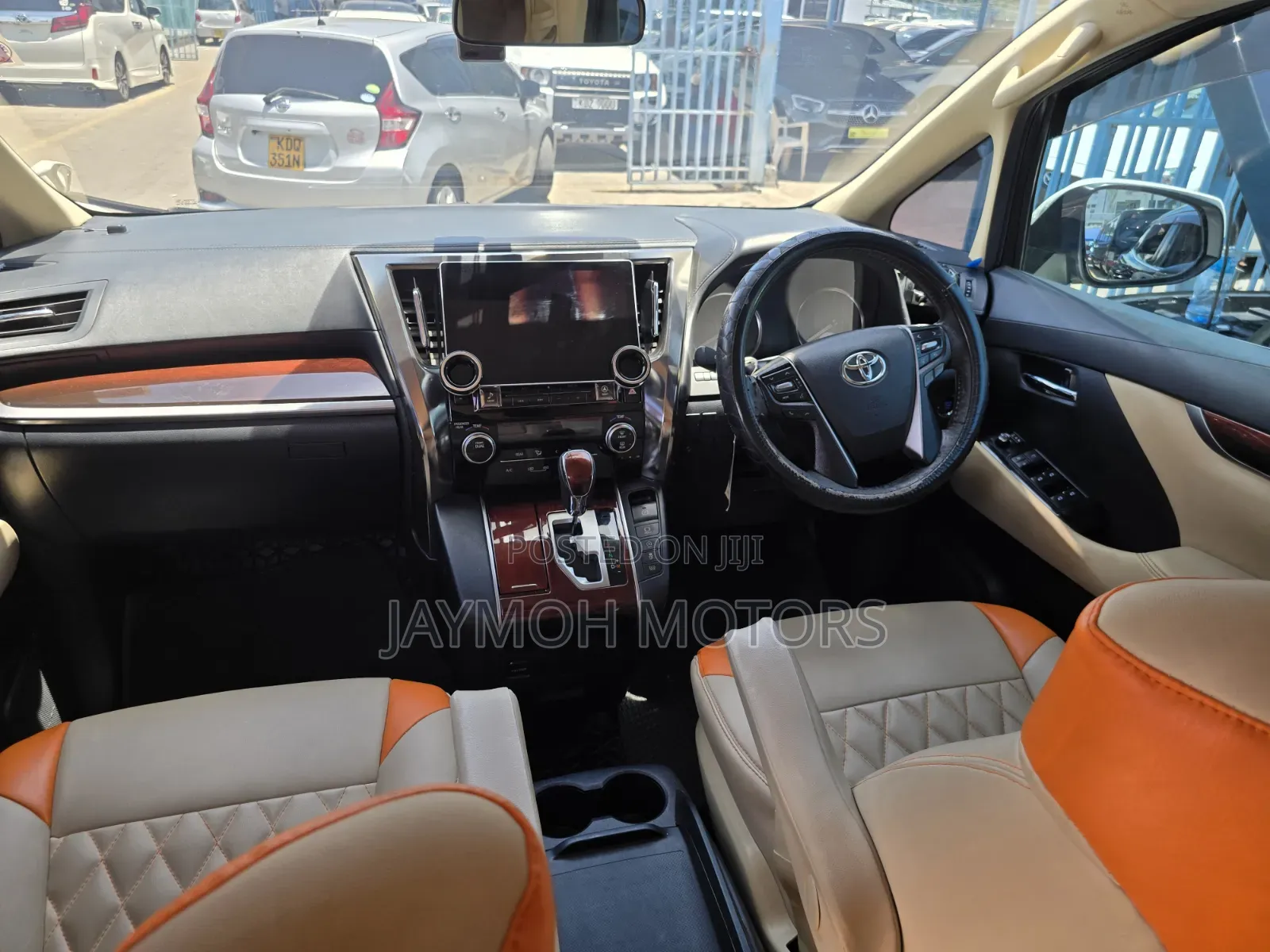 Toyota Vellfire 2018 White