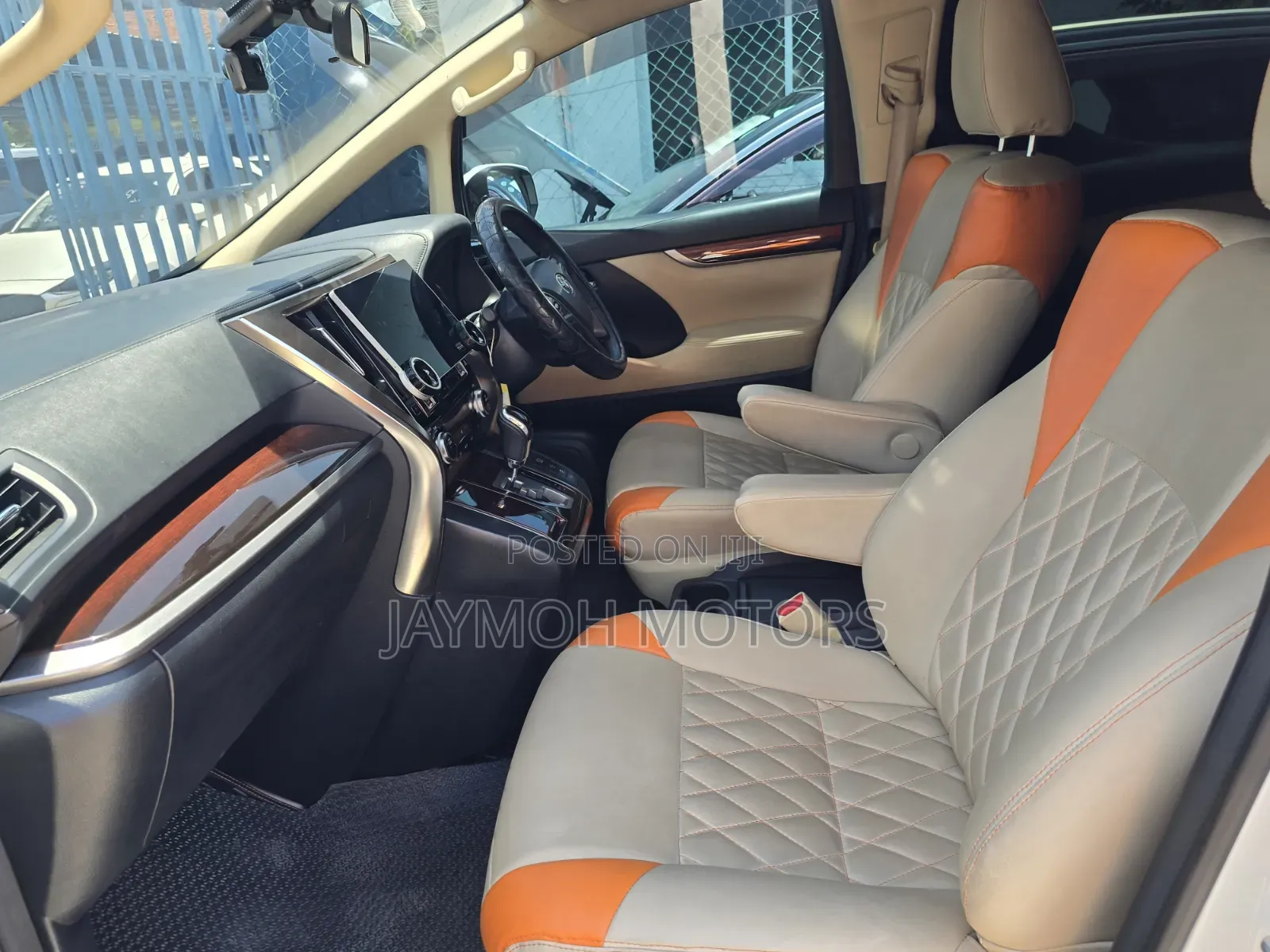 Toyota Vellfire 2018 White