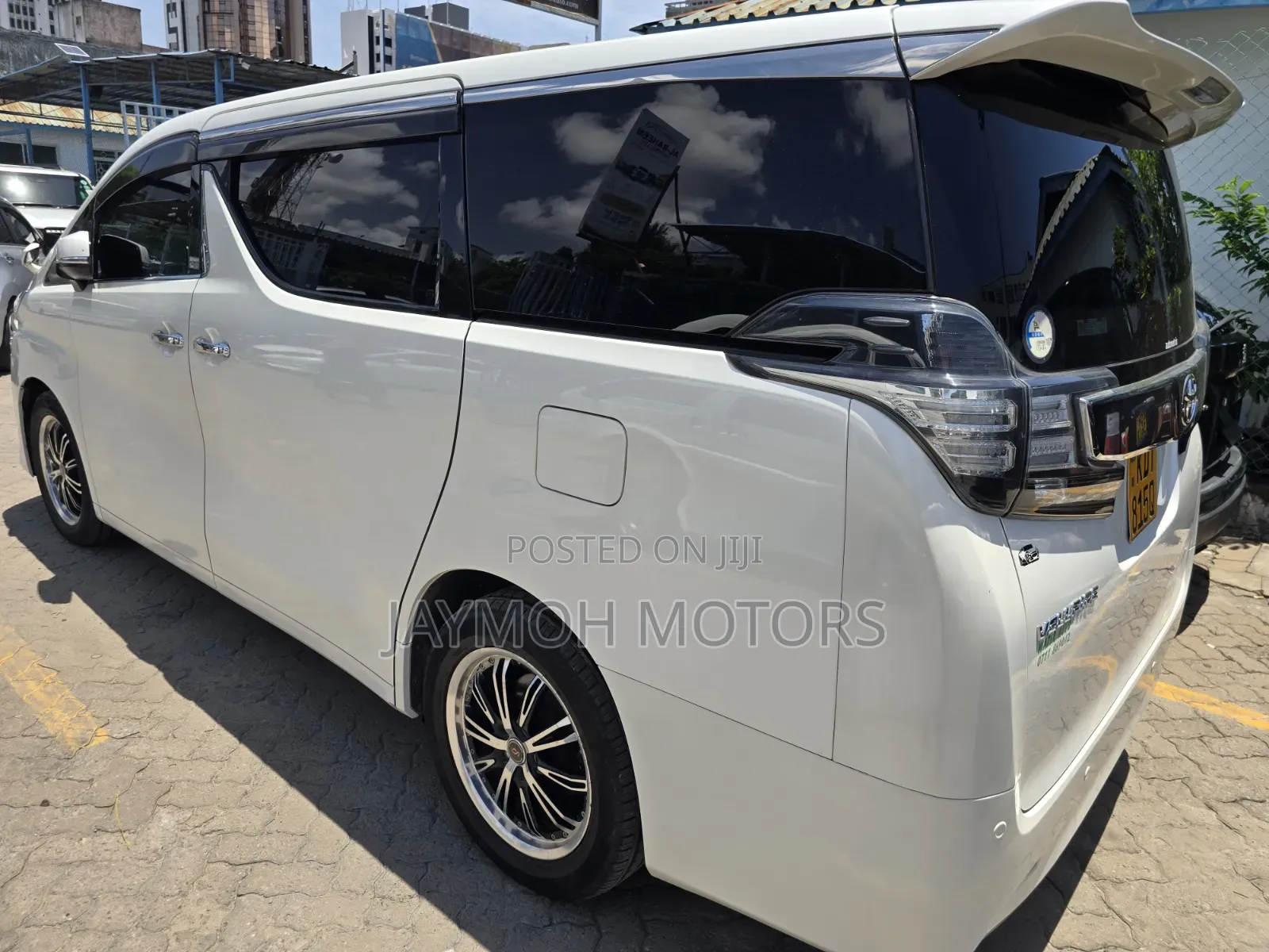 Toyota Vellfire 2018 White