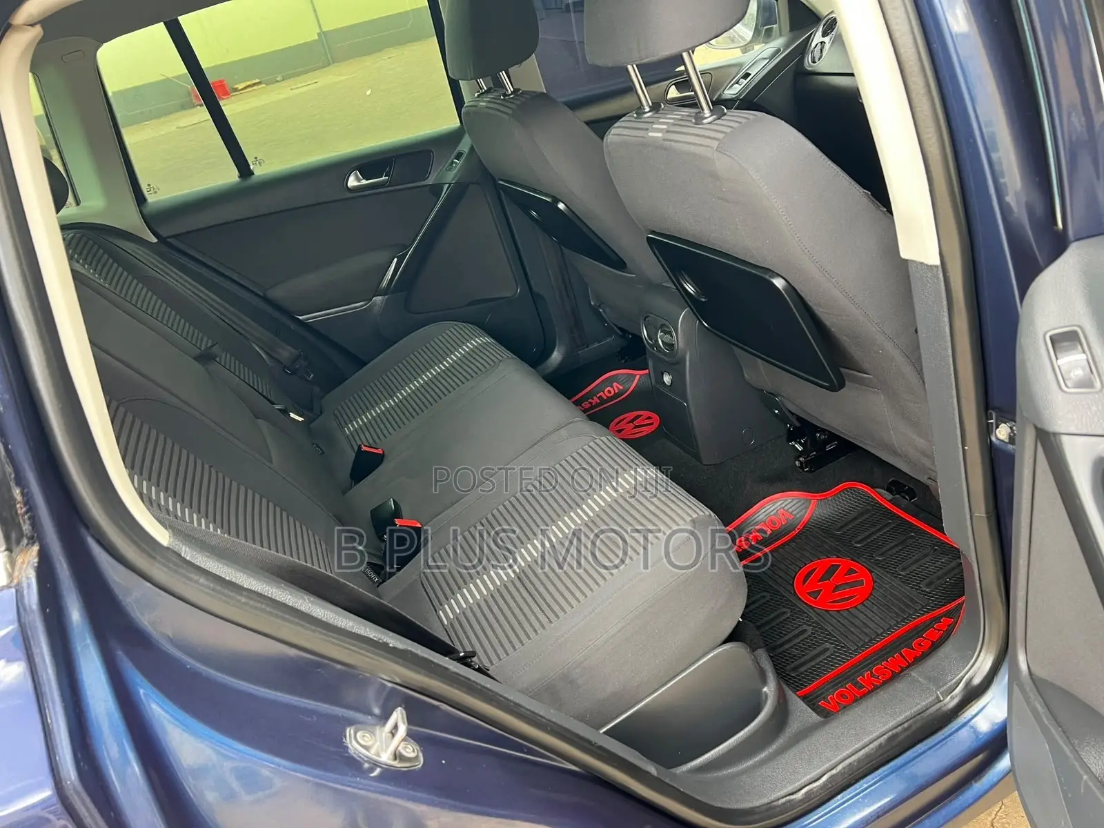 Volkswagen Tiguan 2011 Blue